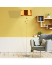 Industrialna lampa stojąca do czytania w salonie MORONI MIRROR w czarno-miedzianej kolorystyce