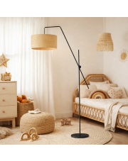 Czarna lampa stojąca do salonu z rattanowym kloszem BILBAO BOHO