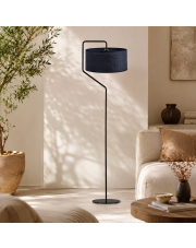 Lampa stojąca boho z czarnego rattanu do nowoczesnego salonu TESALLIA BOHO