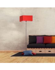 Czarno-czerwona lampa stojąca do salonu PRAGA o minimalistycznym designie